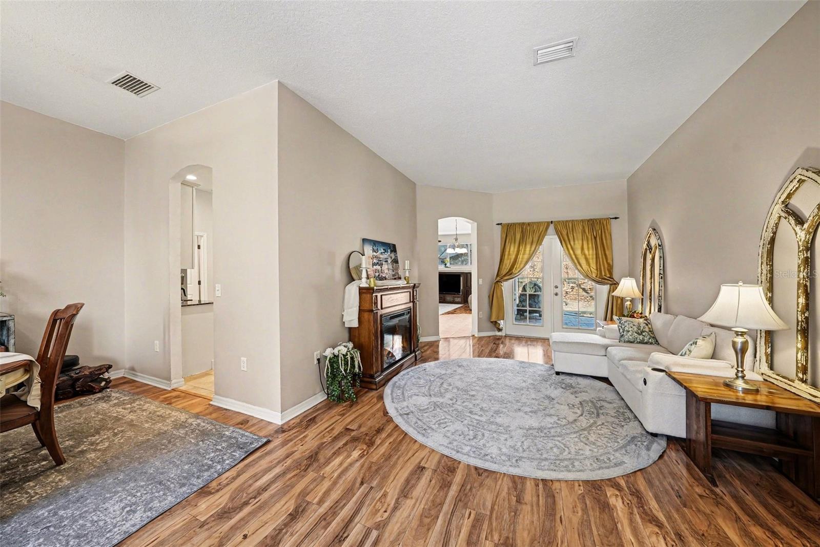 CREEKSIDE SUB PH 1 - Residential