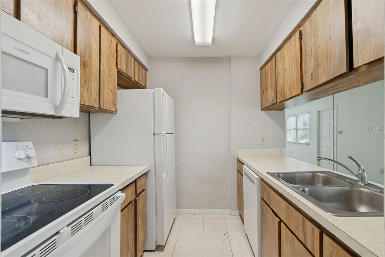 PALMA CEIA PLACE A CONDO - Residential