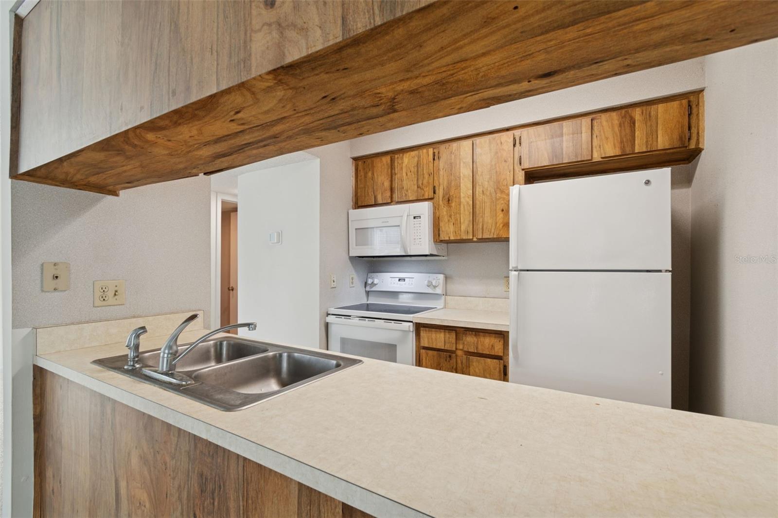 PALMA CEIA PLACE A CONDO - Residential