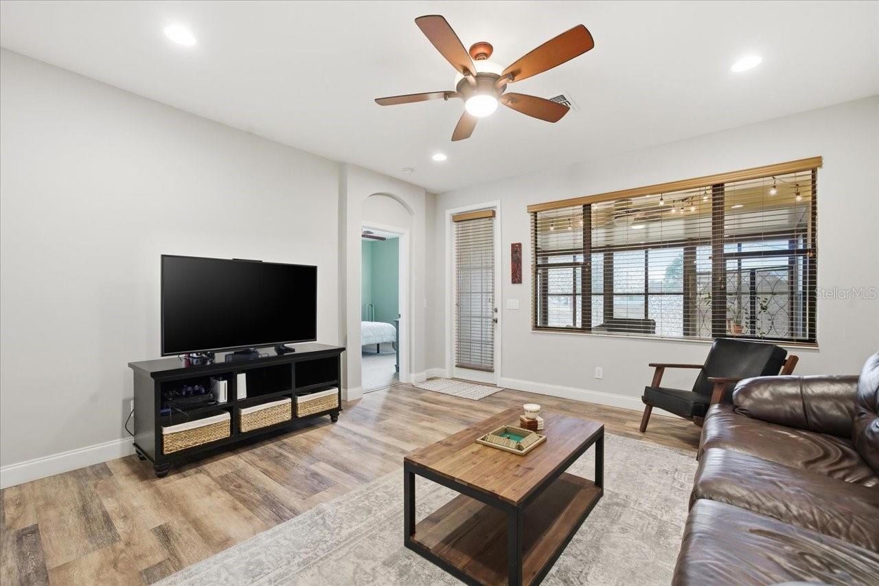 SPRING RIDGE - Residential