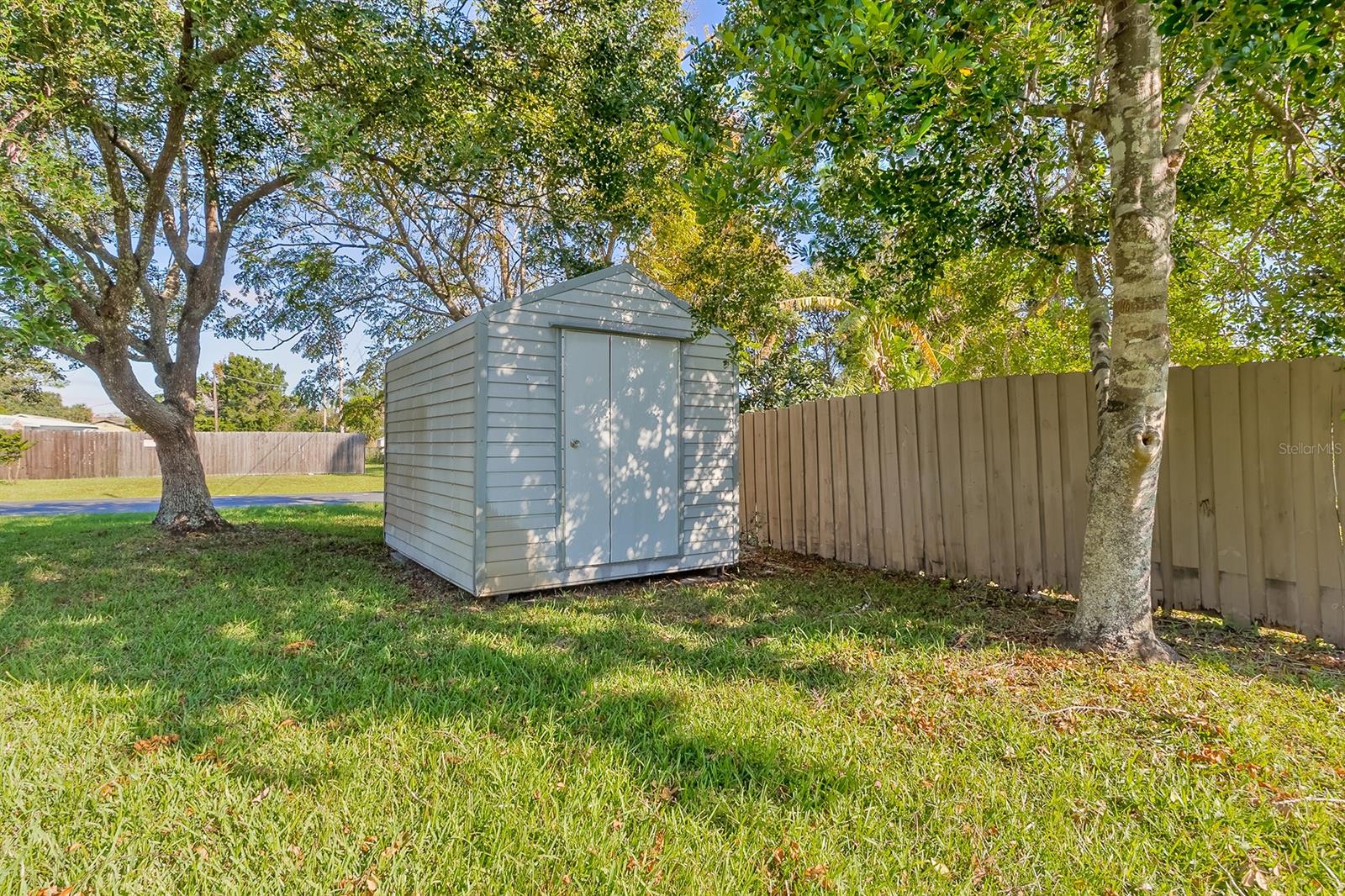 Florida Shores 01 - Residential