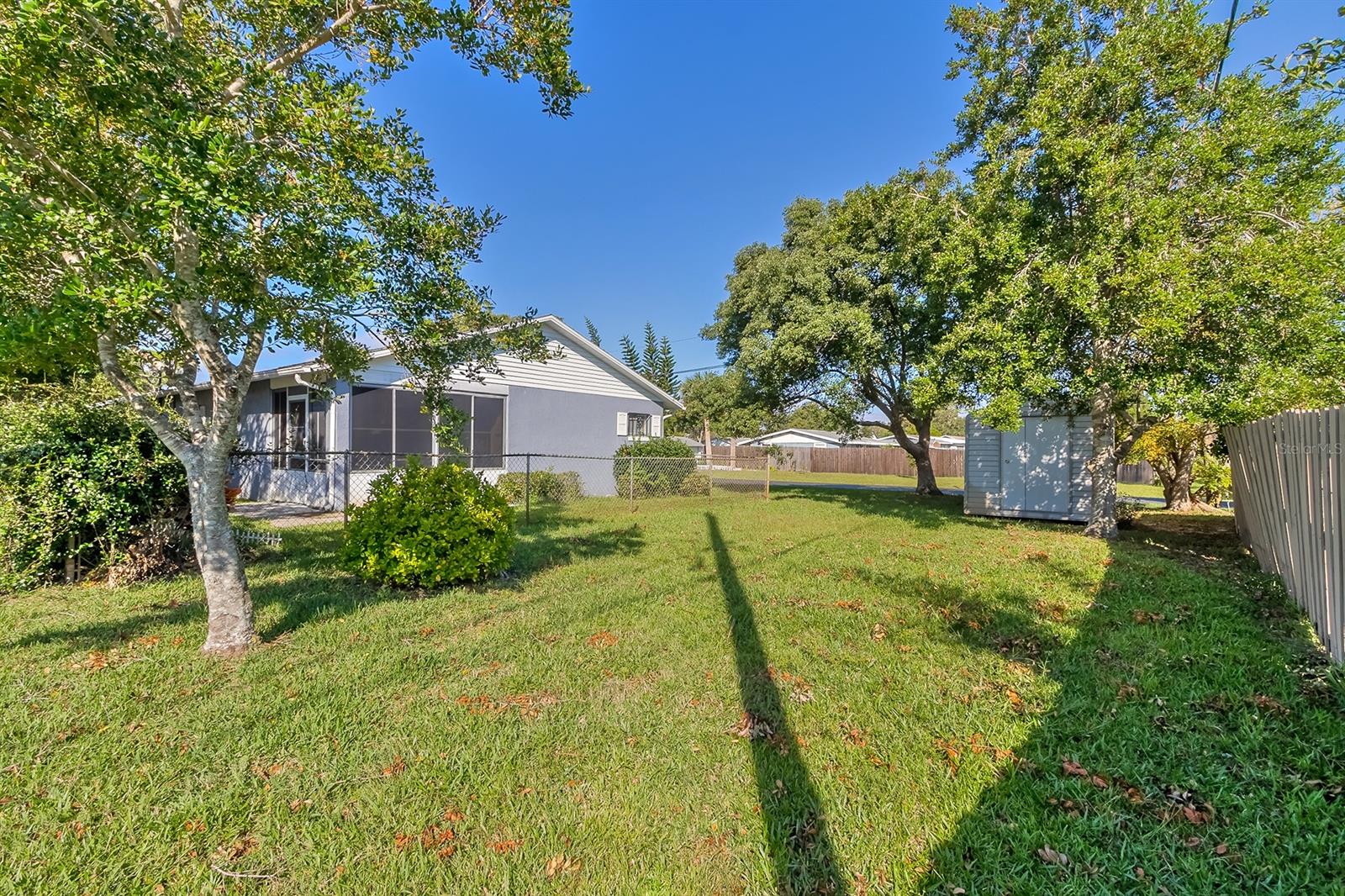 Florida Shores 01 - Residential