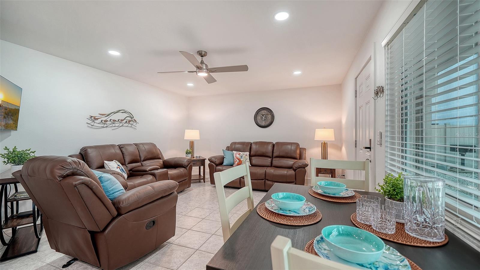 5950 MIDNIGHT PASS ROAD 201