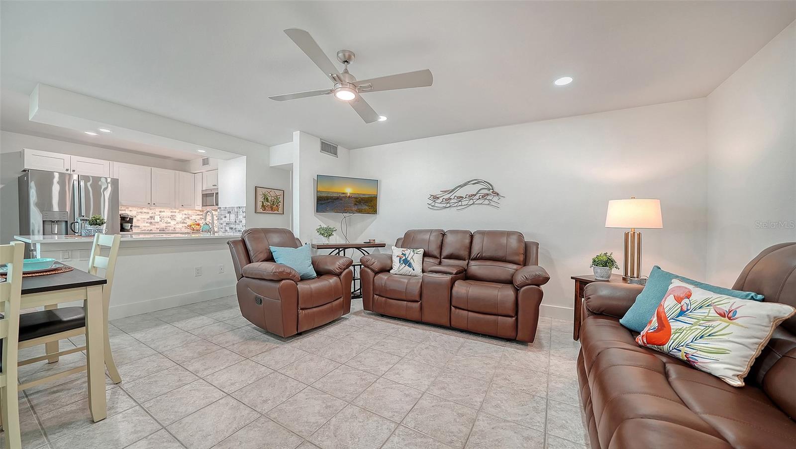 5950 MIDNIGHT PASS ROAD 201