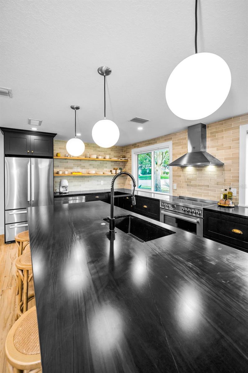 WINDSOR WOODS - Residential