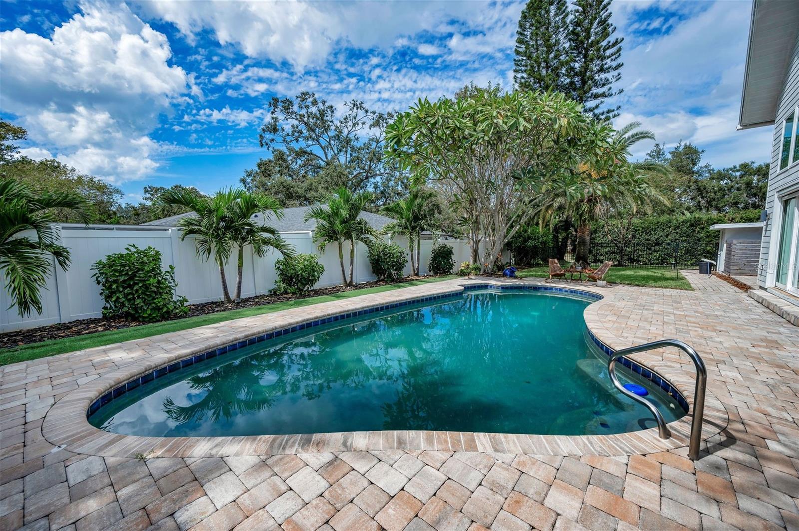 WINDSOR WOODS - Residential