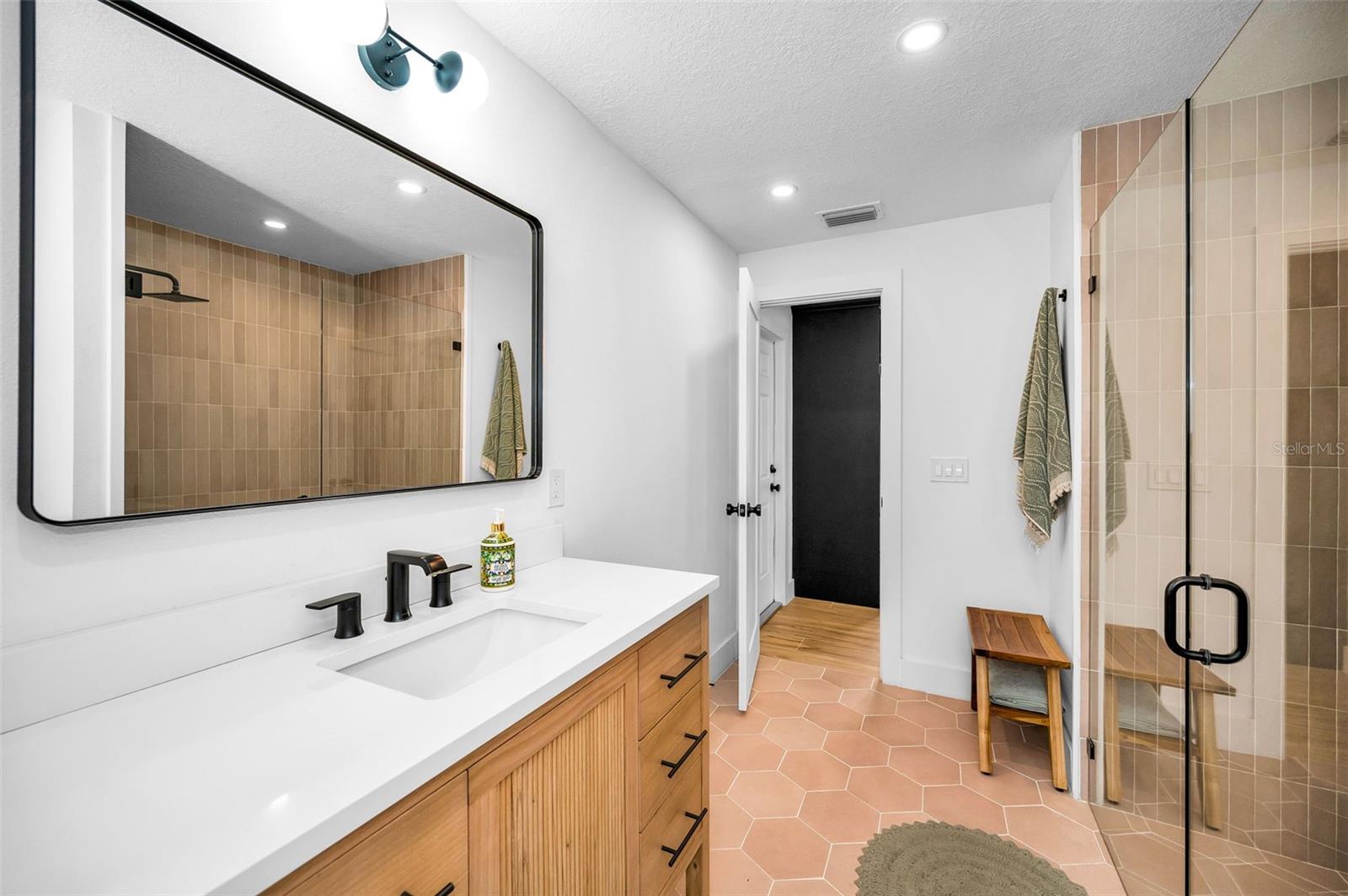 WINDSOR WOODS - Residential