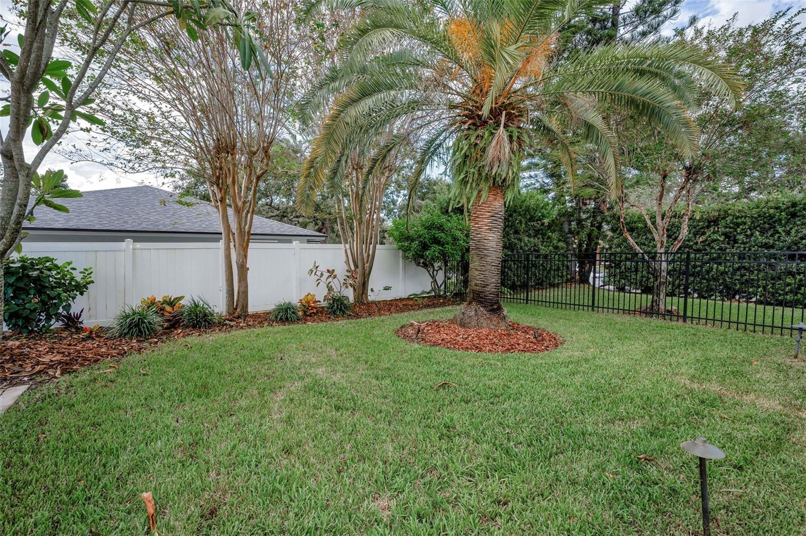 WINDSOR WOODS - Residential