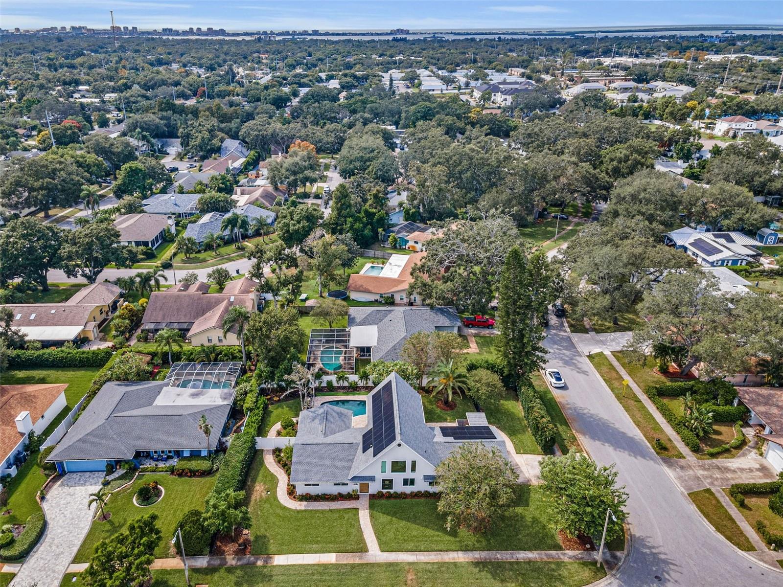 WINDSOR WOODS - Residential