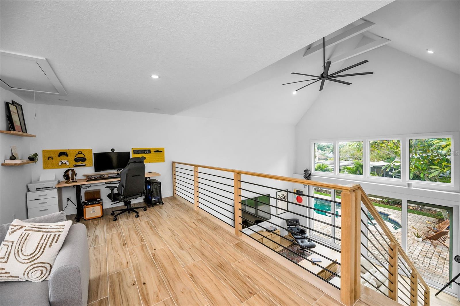 WINDSOR WOODS - Residential