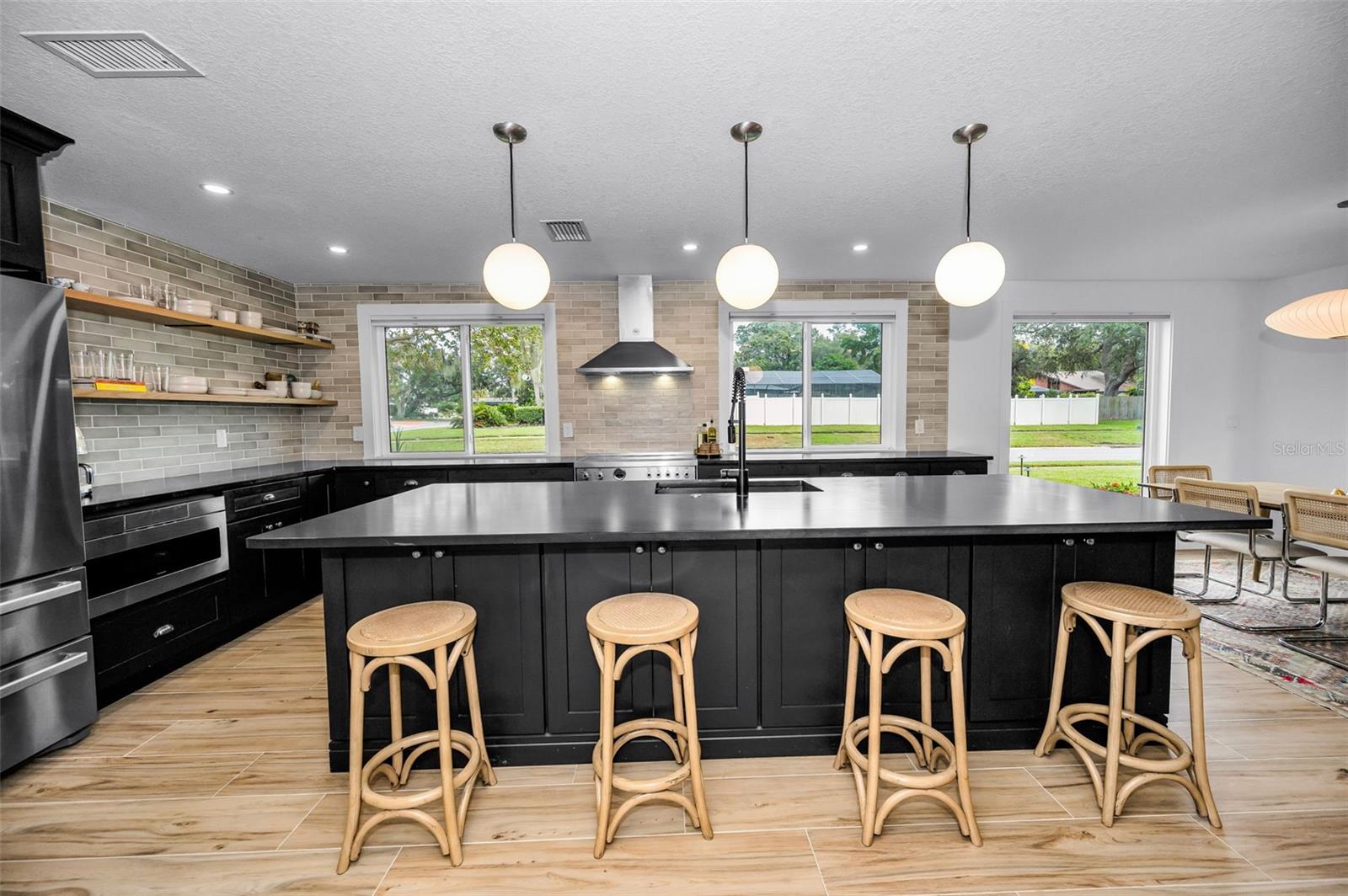 WINDSOR WOODS - Residential