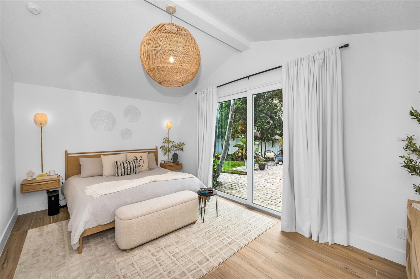 WINDSOR WOODS - Residential