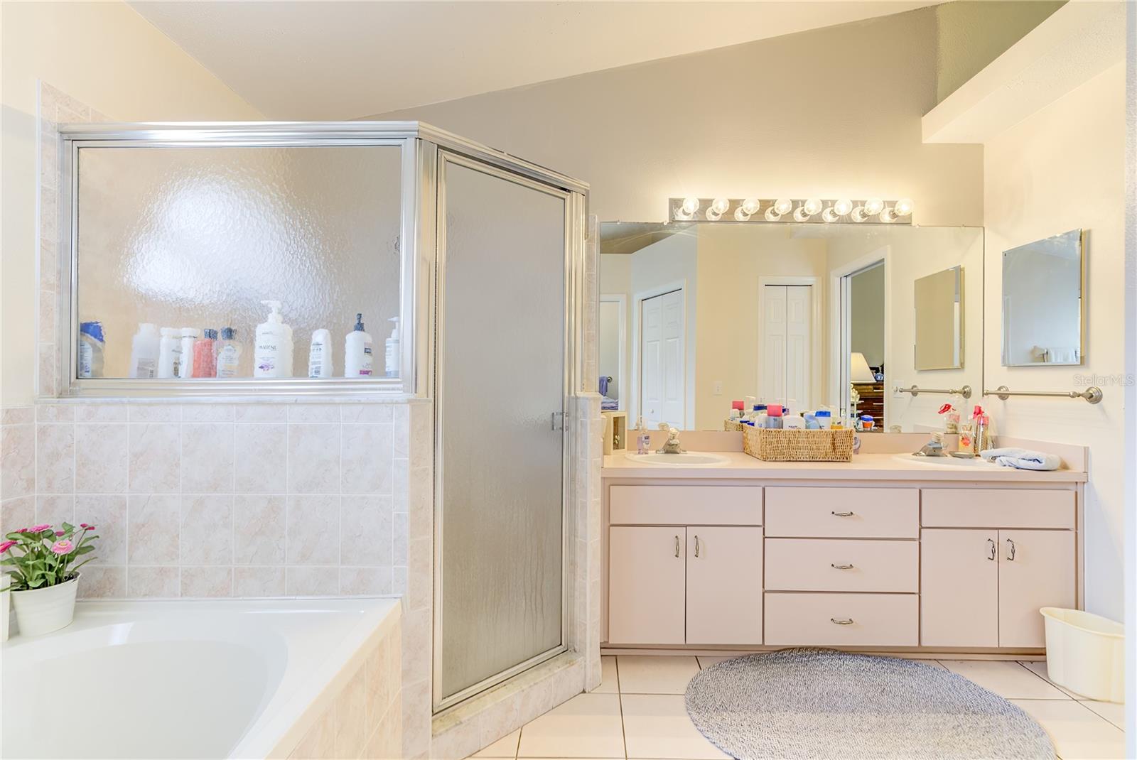 MEADOW OAKS - Residential