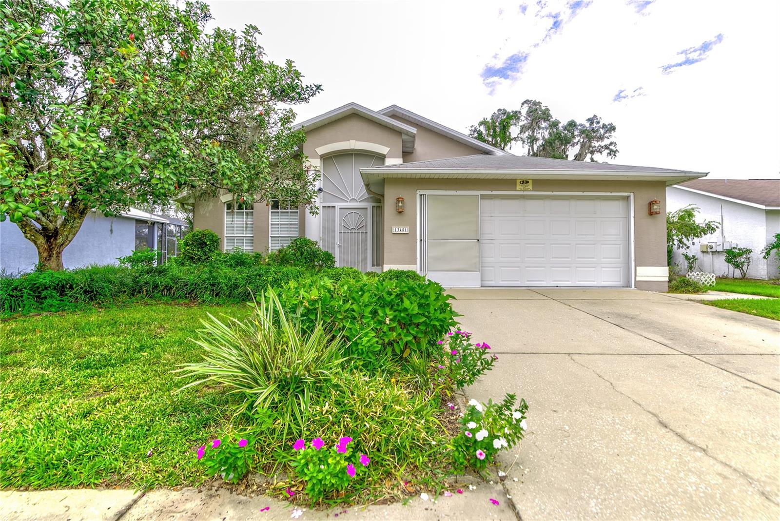 MEADOW OAKS - Residential