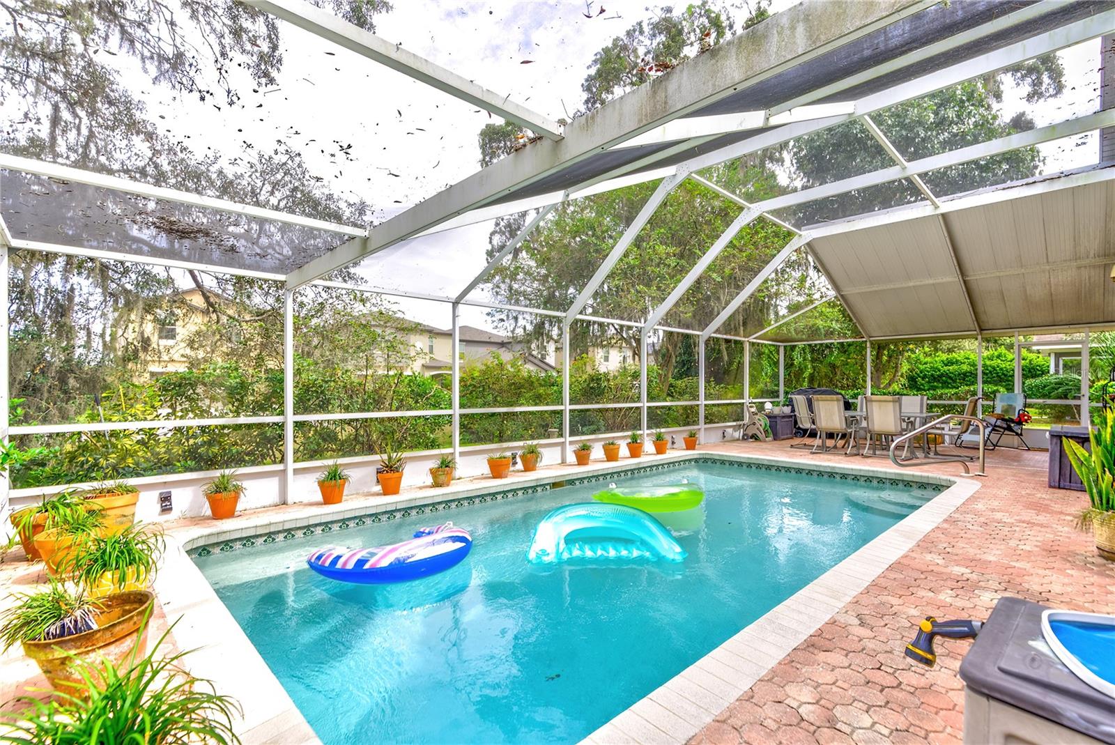 MEADOW OAKS - Residential