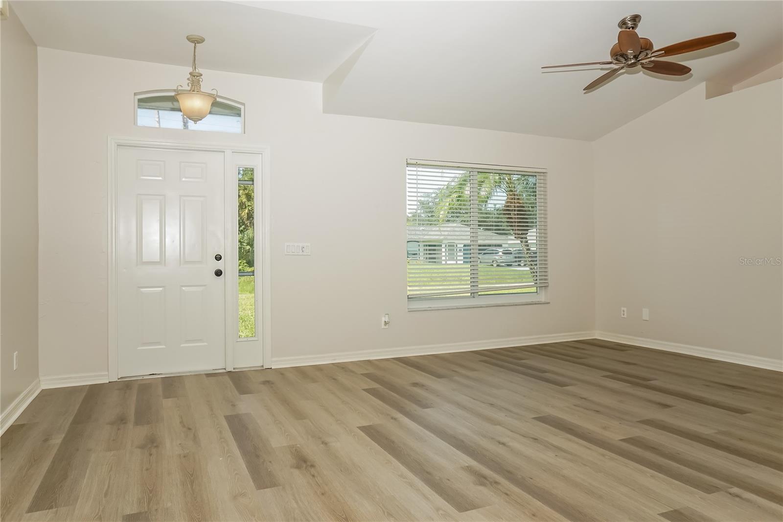 2316 PENGUIN LANE