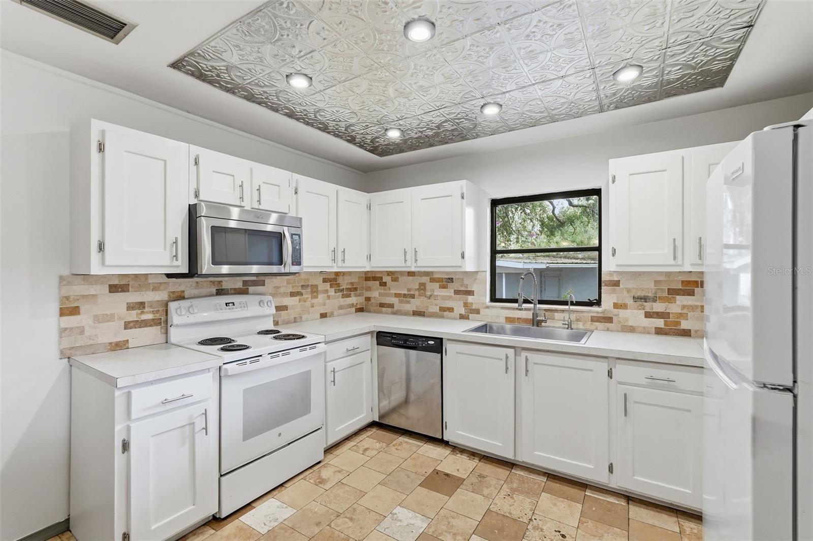 WOODS OF EDEN ROCK UNIT 1 - Residential