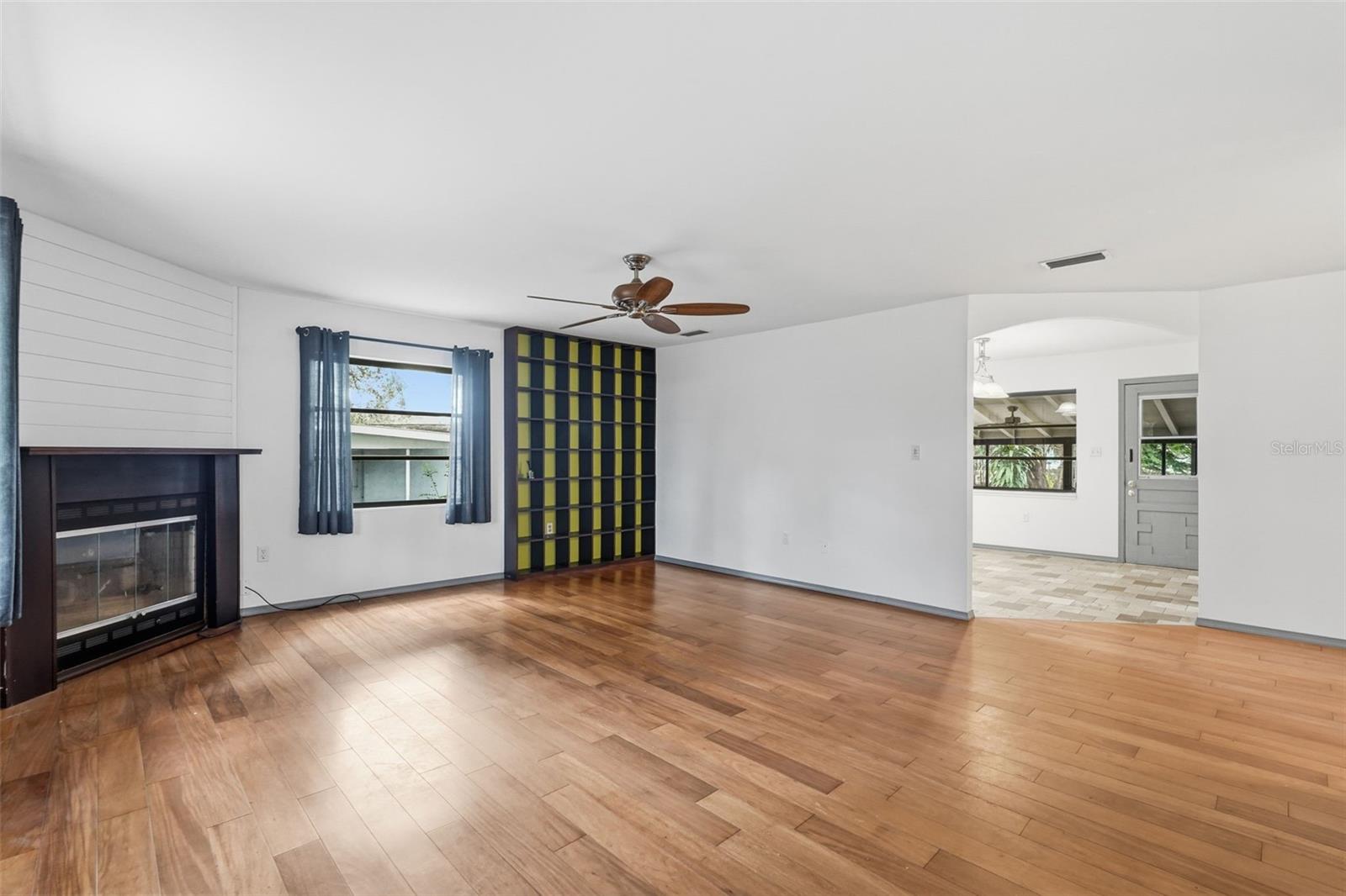 WOODS OF EDEN ROCK UNIT 1 - Residential