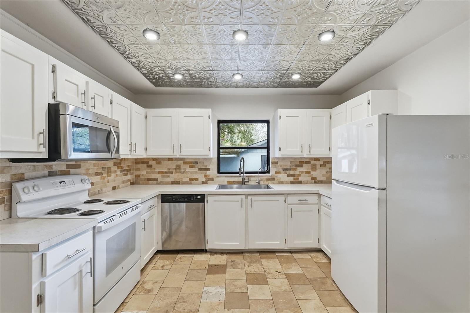 WOODS OF EDEN ROCK UNIT 1 - Residential