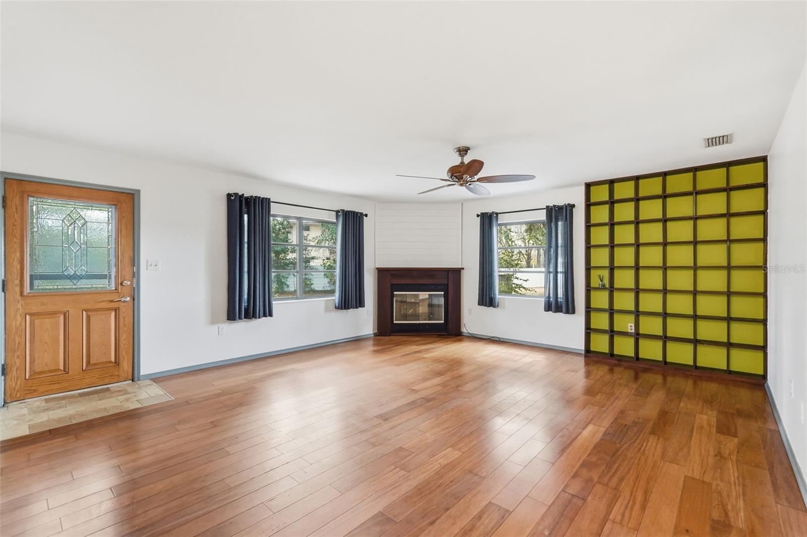 WOODS OF EDEN ROCK UNIT 1 - Residential