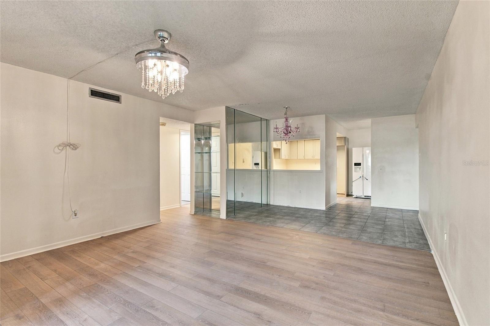 2650 COUNTRYSIDE BOULEVARD B105