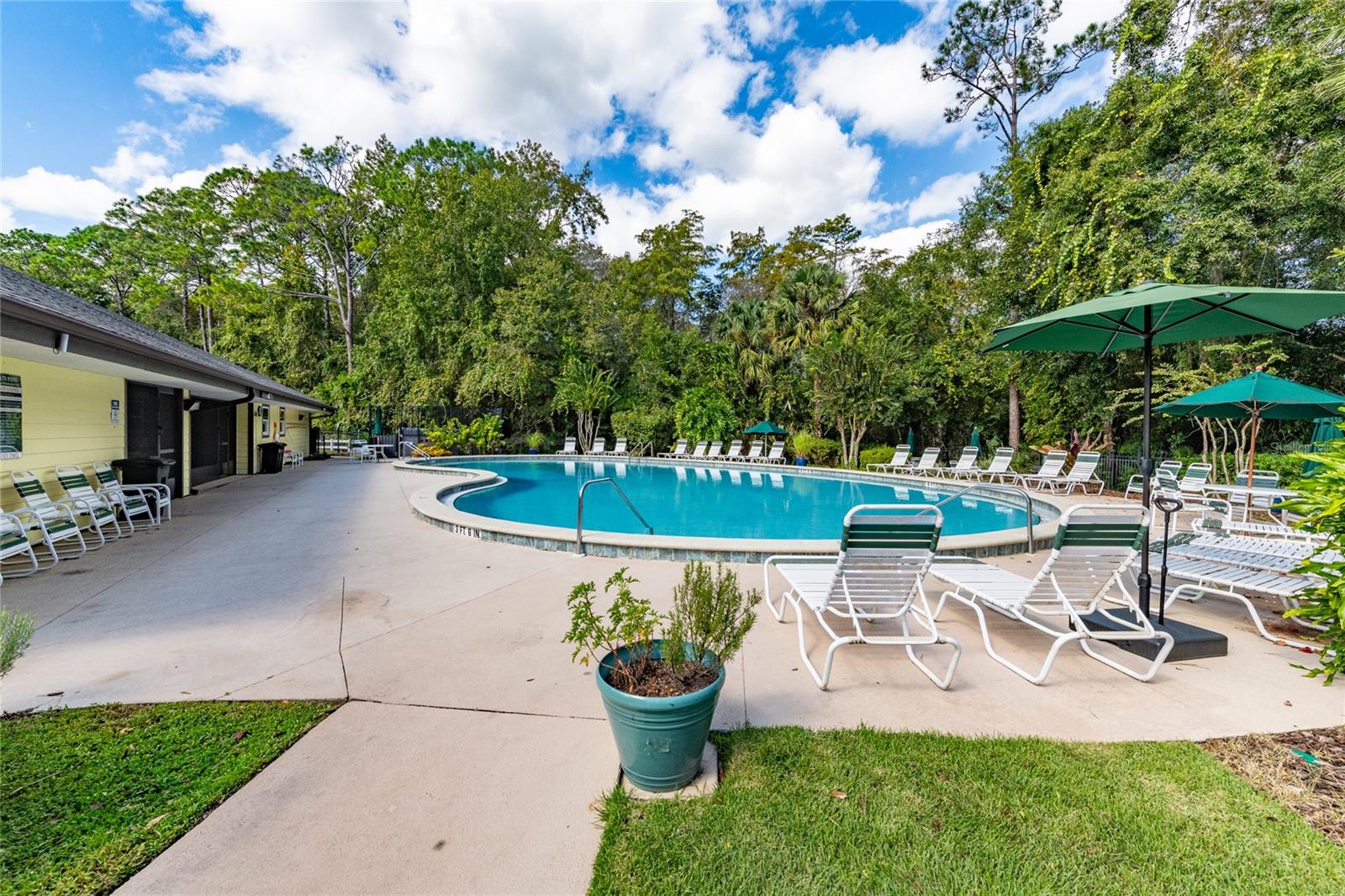 HUNTINGTON WOODS/HUNTERS RDG - Residential