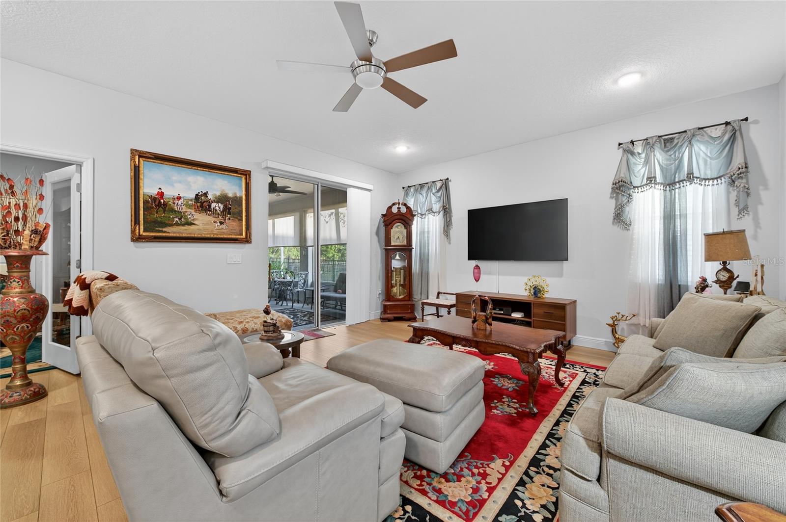 HUNTINGTON WOODS/HUNTERS RDG - Residential