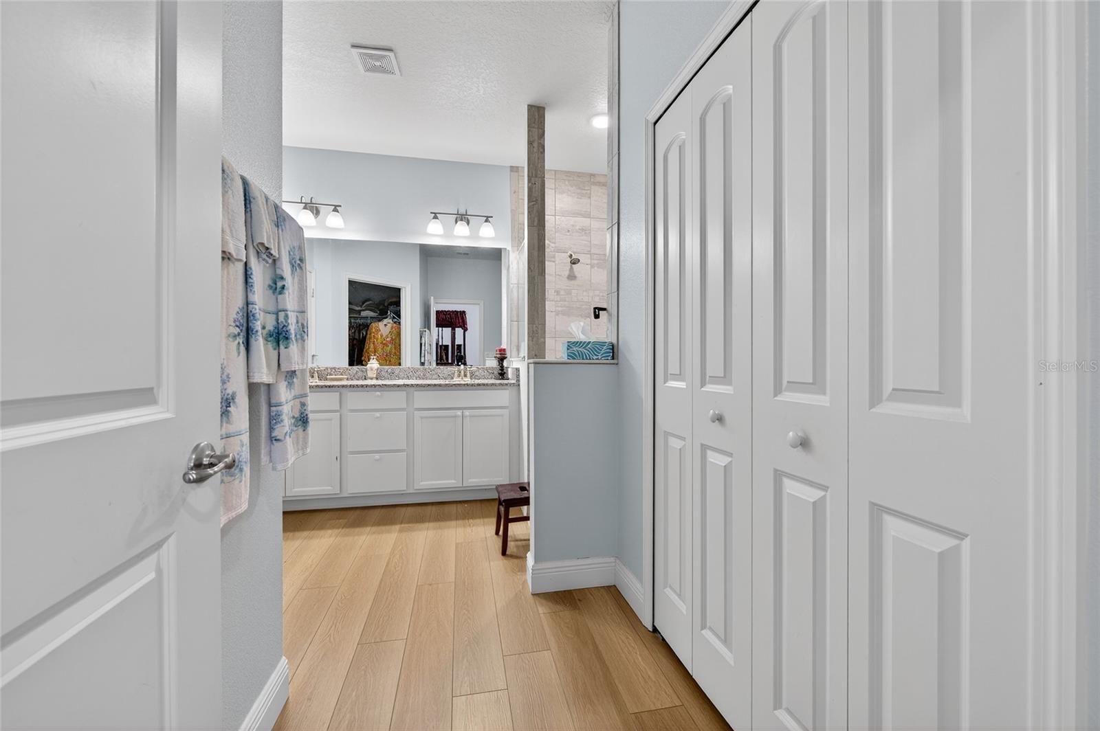 HUNTINGTON WOODS/HUNTERS RDG - Residential