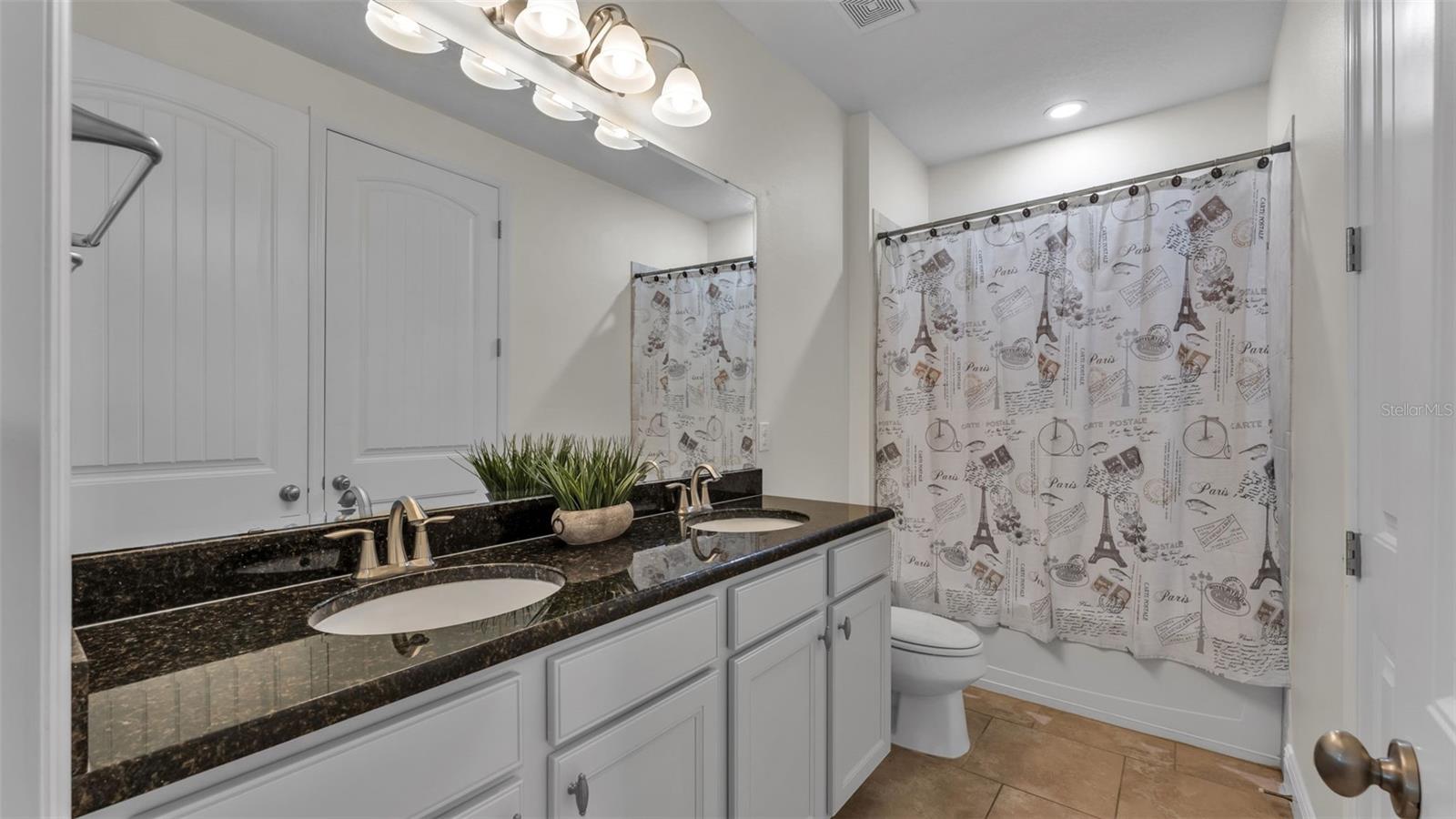 EAGLEBROOKE NORTH - Residential