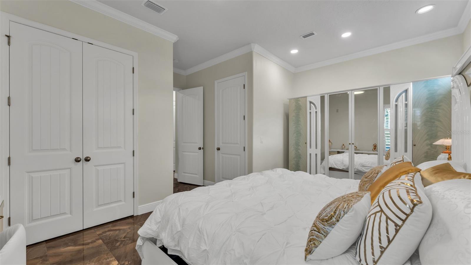 EAGLEBROOKE NORTH - Residential