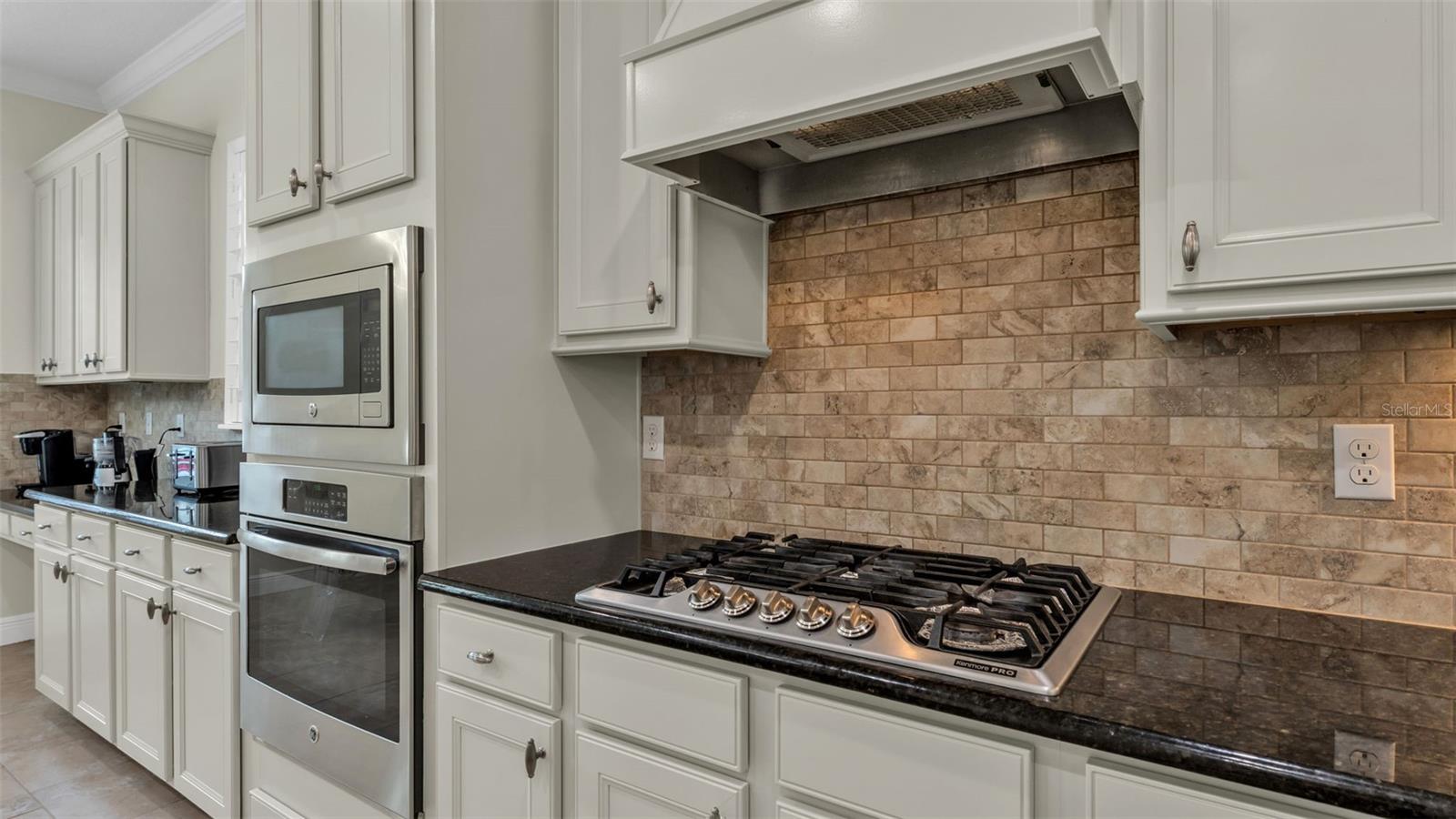 EAGLEBROOKE NORTH - Residential