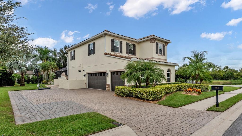 Photo of 6515 Eagle View Loop, Lakeland, FL 33813 (MLS # L4955395)