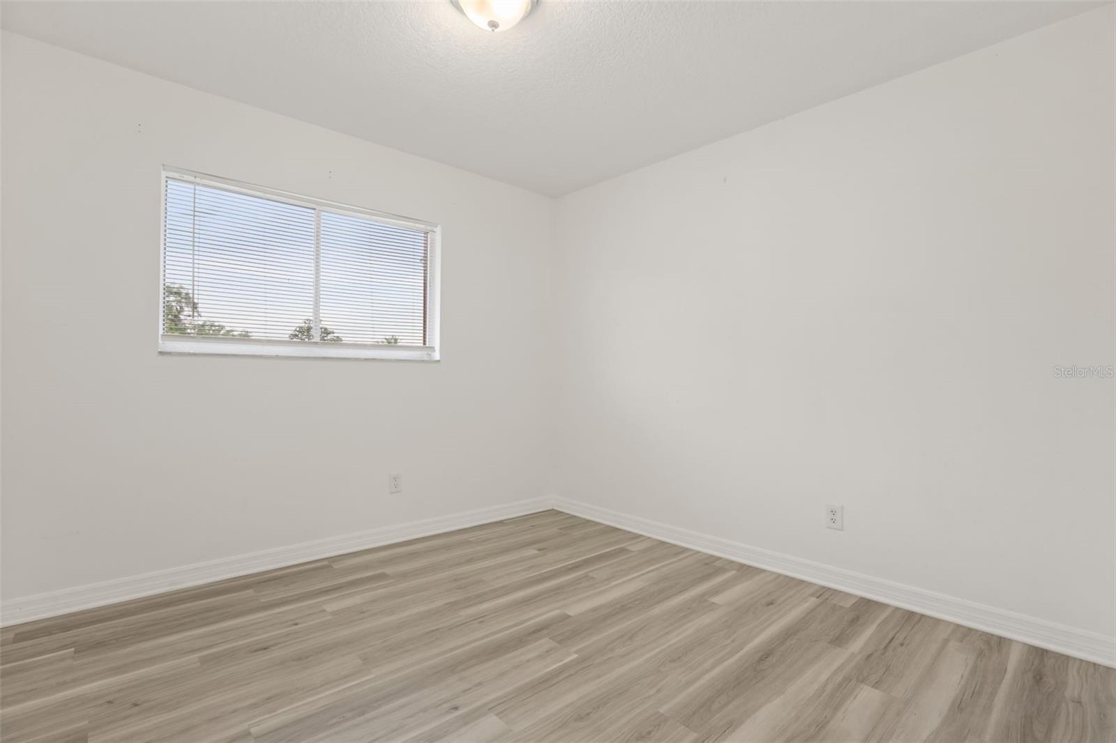 VILLAS AT SIGNAL HILL - Residential
