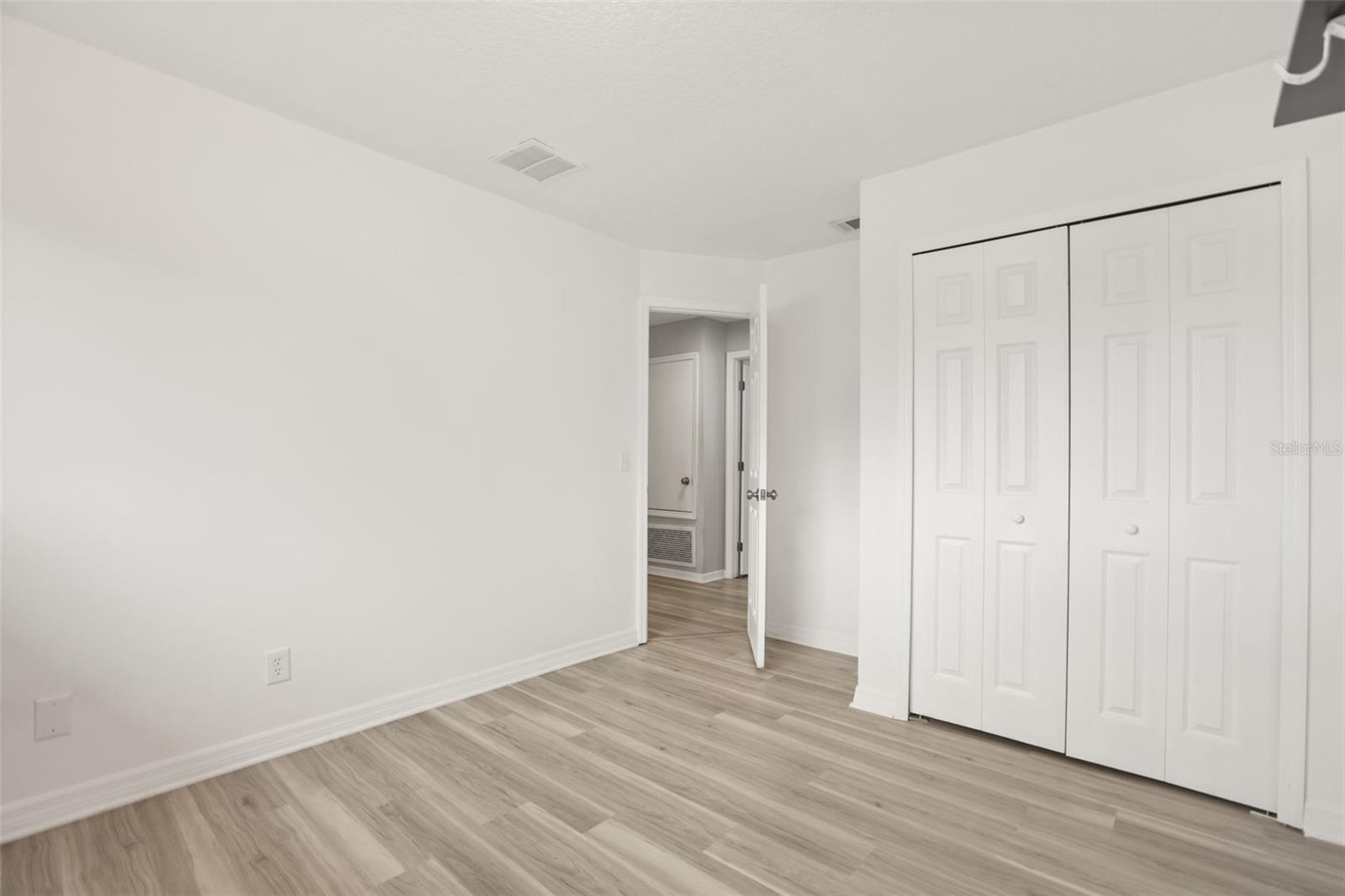 VILLAS AT SIGNAL HILL - Residential