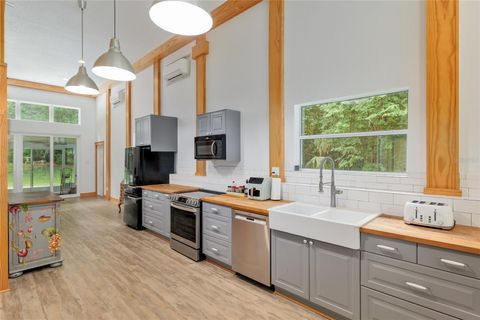 Tiny photo for 400 SE 90th Street, Ocala, FL 34480 (MLS # OM721554)