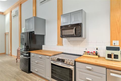 Tiny photo for 400 SE 90th Street, Ocala, FL 34480 (MLS # OM721554)