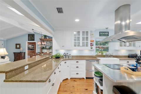 Tiny photo for 400 SE 90th Street, Ocala, FL 34480 (MLS # OM721554)