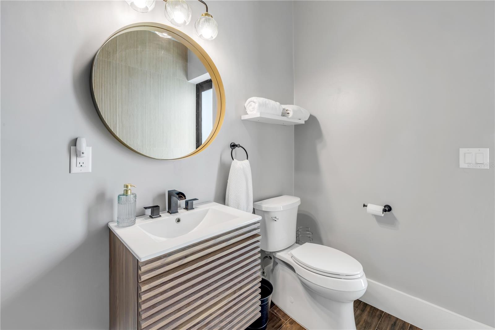 ORLANDO BEACH - Residential