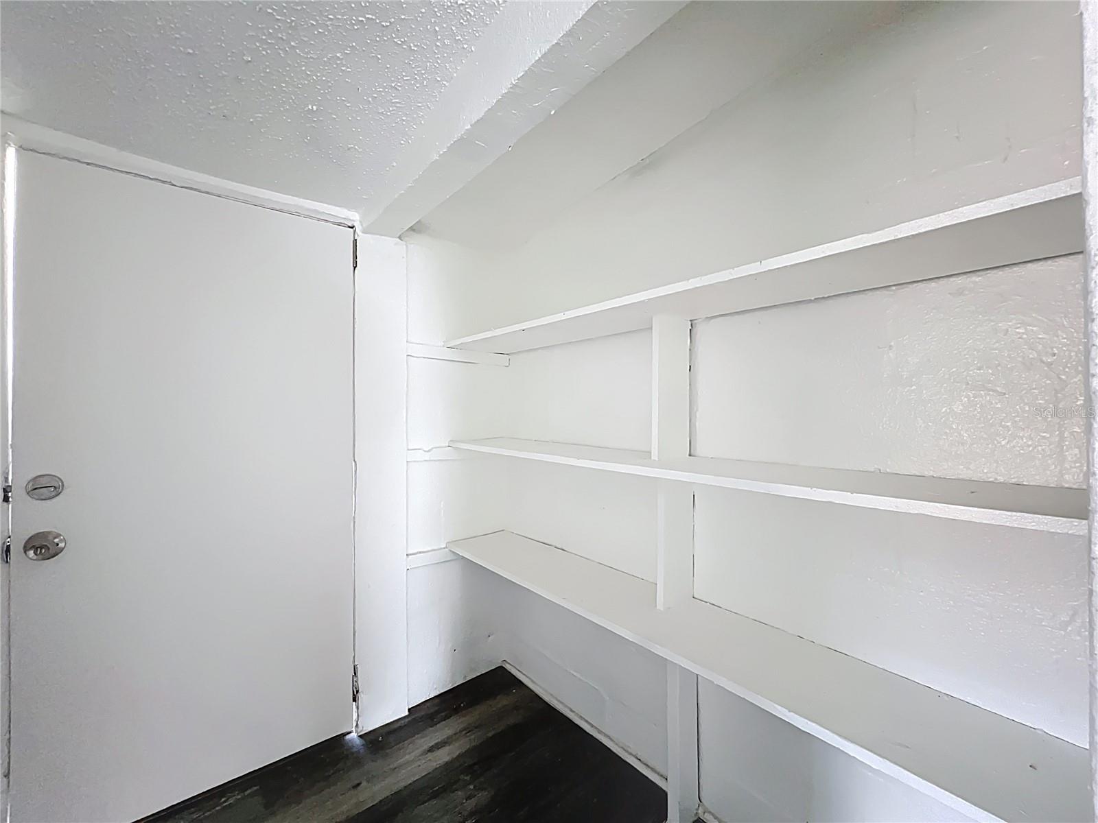 ANGEBILT - Residential Lease