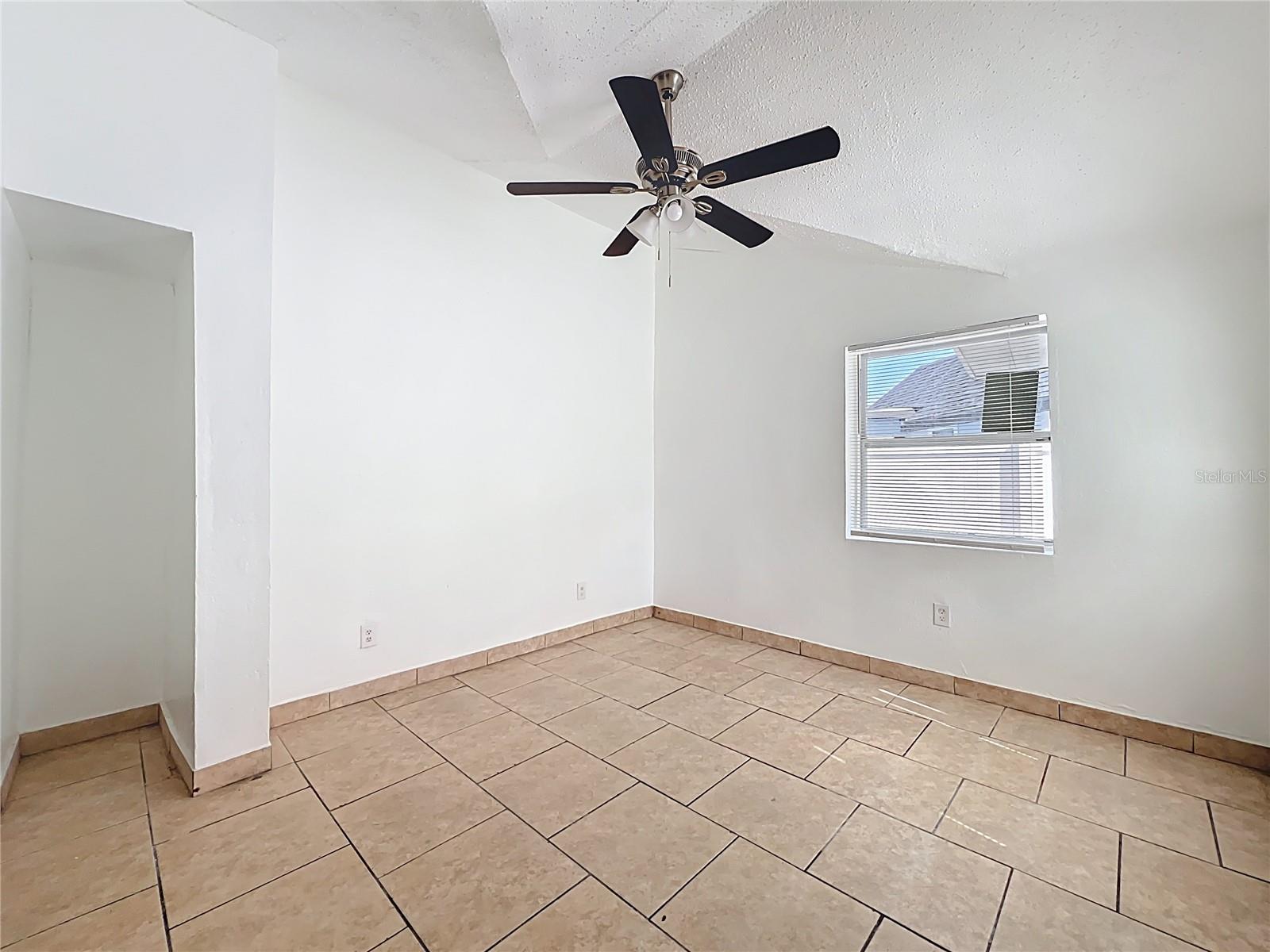 ANGEBILT - Residential Lease