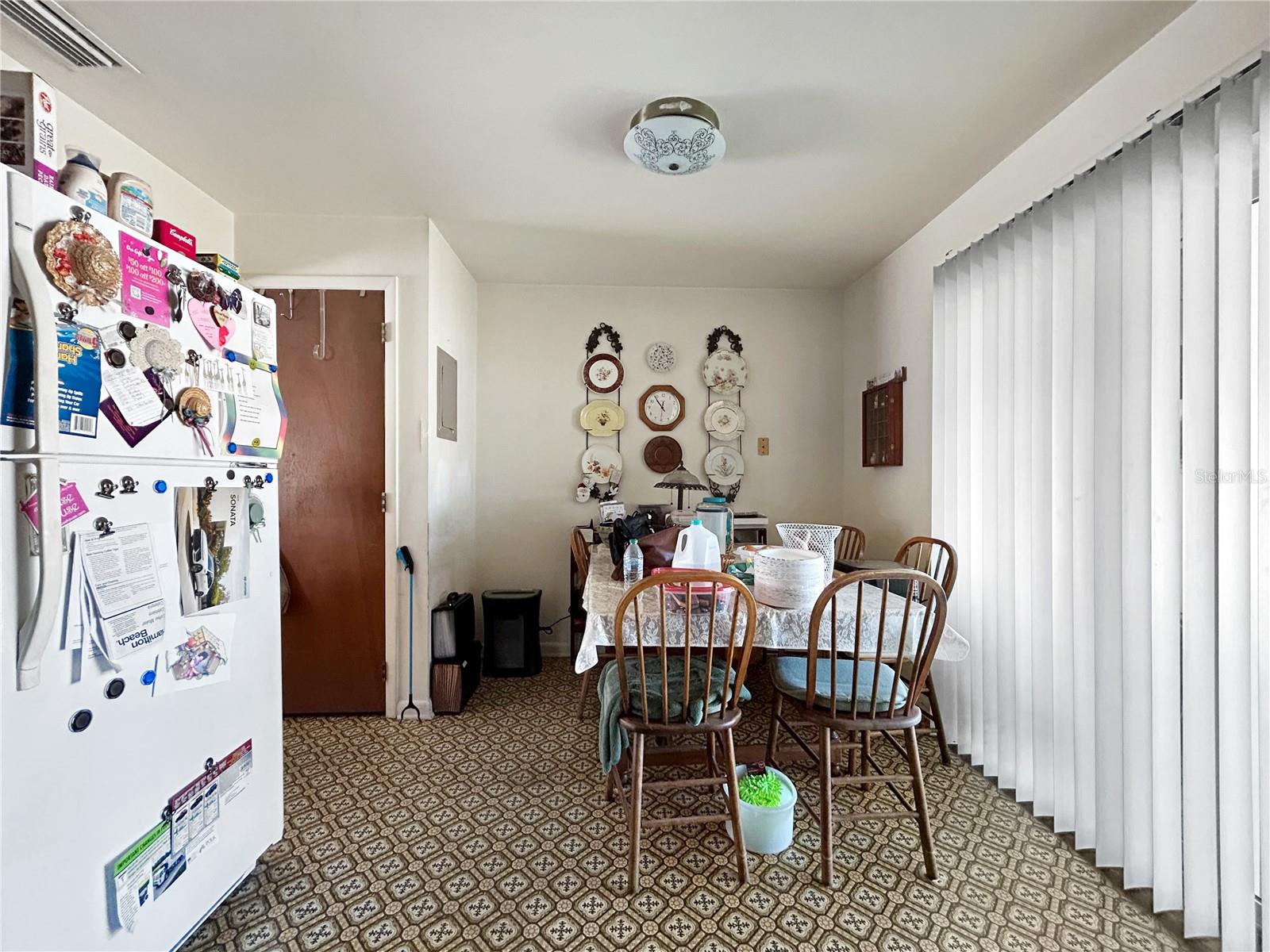 OUT OF SUBDIVISION - Residential Income