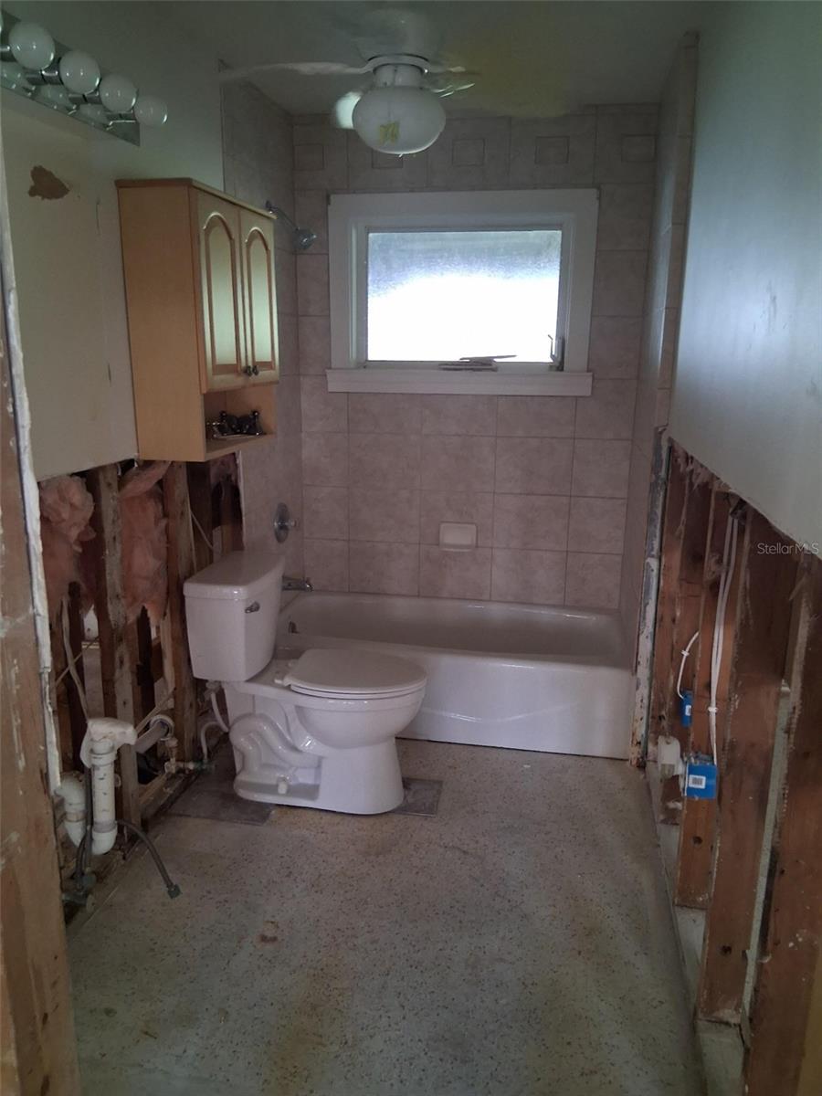 AQUI ESTATE UNIT 01 - Residential