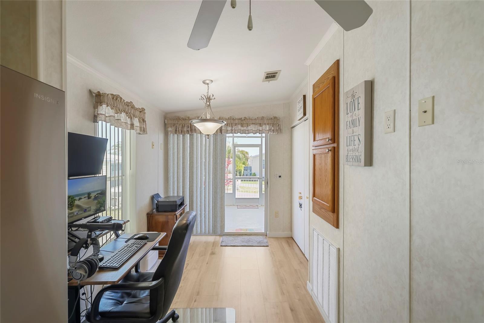 PELICAN HARBOR MOB HOME ESTATES - Residential