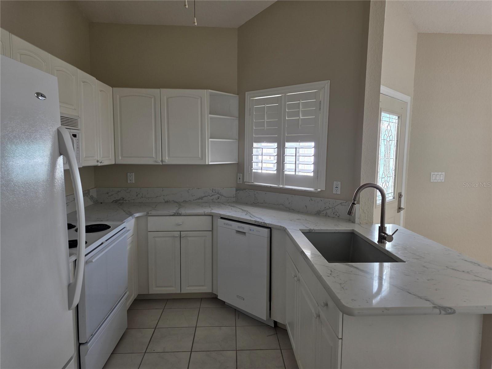 QUEEN ANNE GATE - Residential