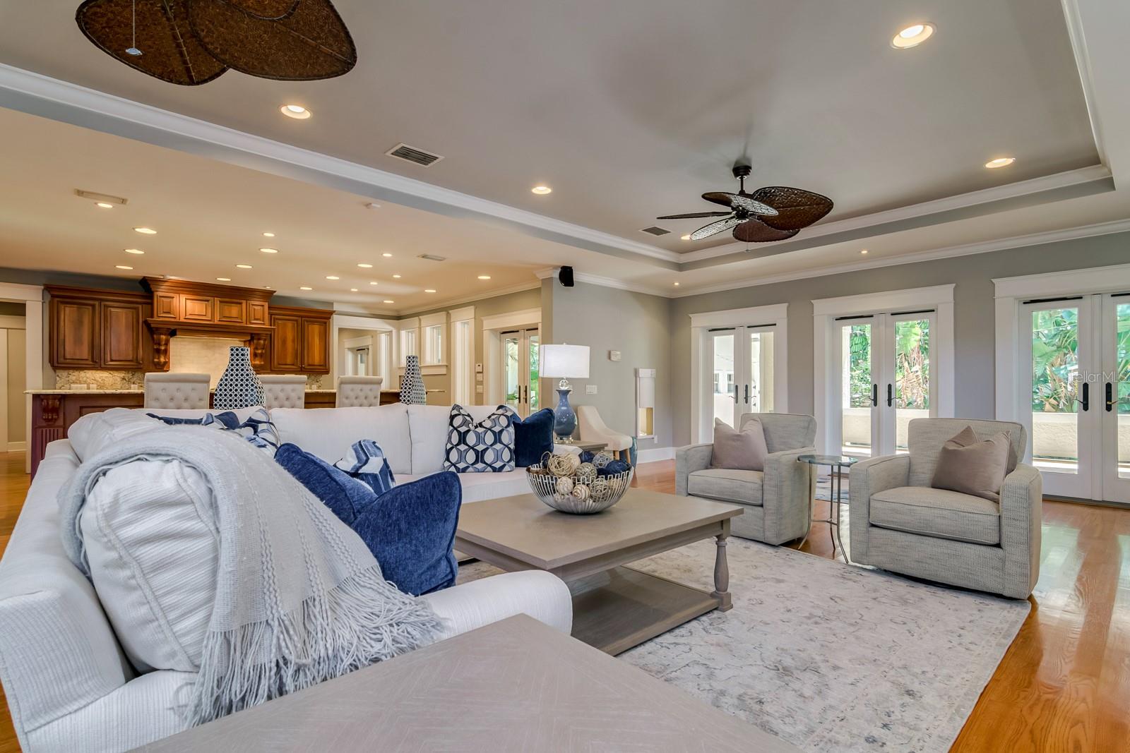 HYDE PARK WEST - Residential