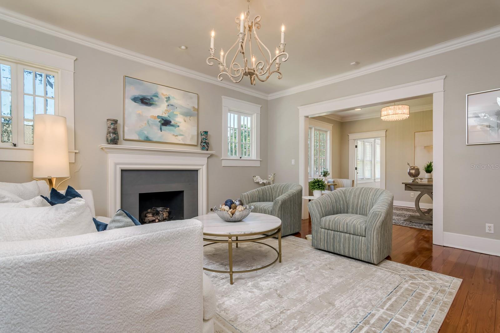 HYDE PARK WEST - Residential