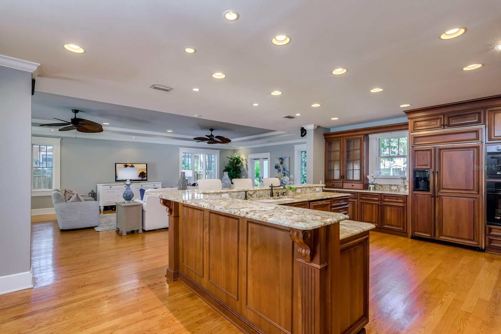 HYDE PARK WEST - Residential