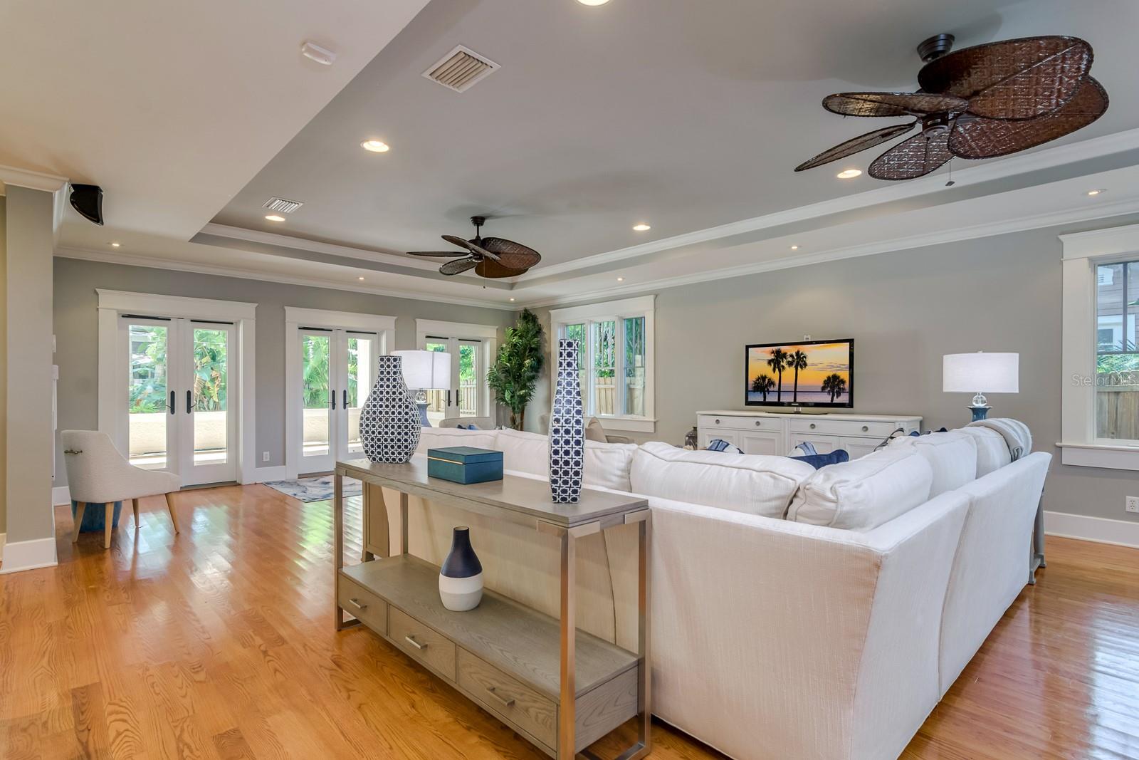 HYDE PARK WEST - Residential