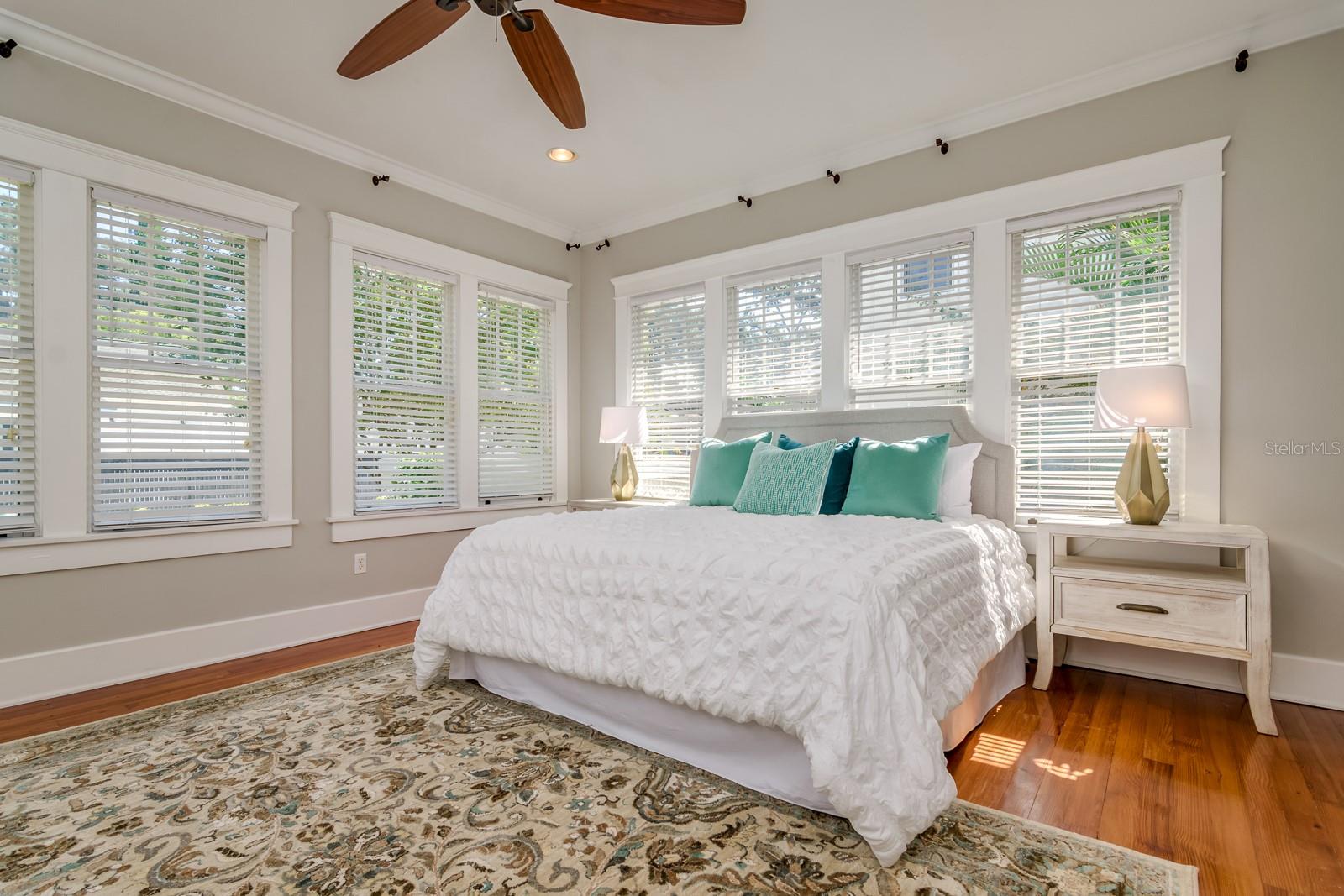 HYDE PARK WEST - Residential