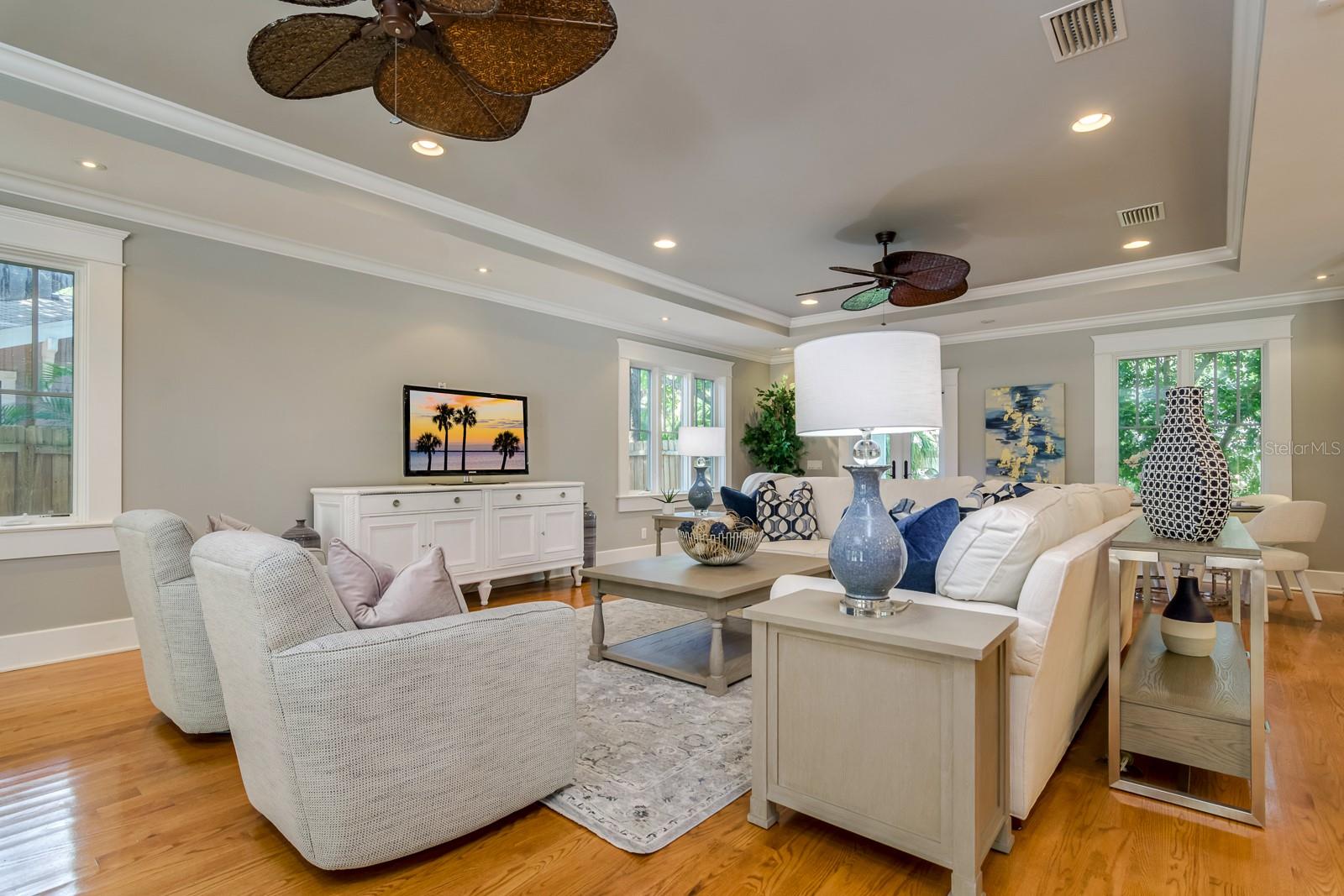 HYDE PARK WEST - Residential